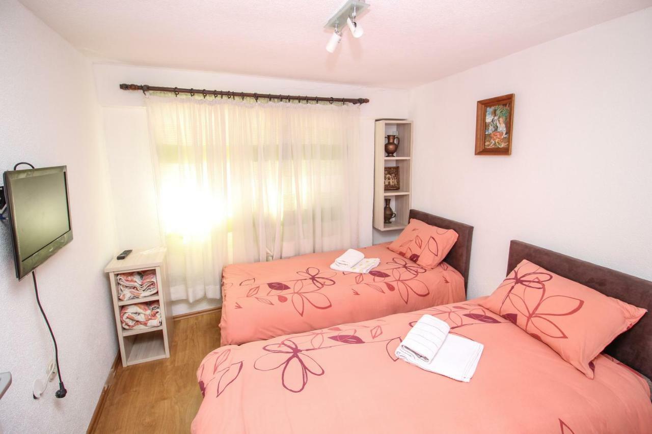 Apartmani Mishe Vevcani Luaran gambar