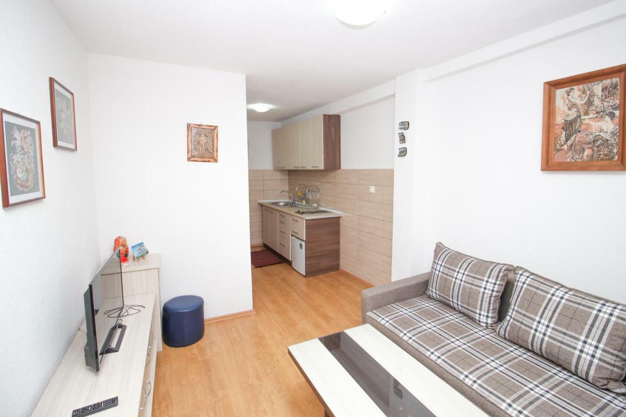 Apartmani Mishe Vevcani Luaran gambar